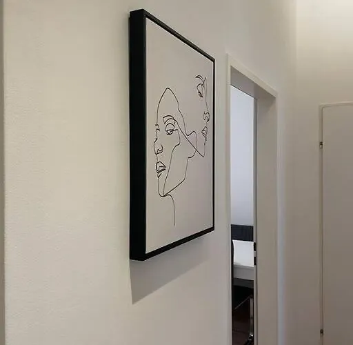 Modern Near Center 1br * וינה