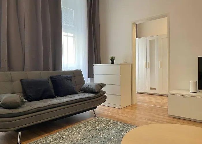 דירה Modern Near Center 1br וינה